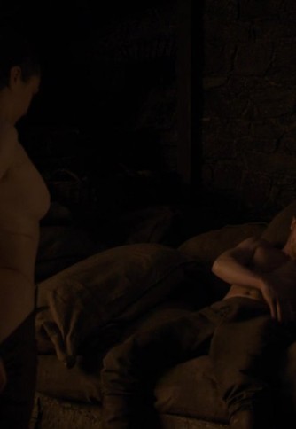 Голая Arya Stark в порно (35 фото)
