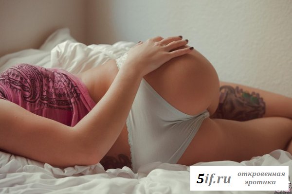 Шикарная знаменитость Ripley Suicide