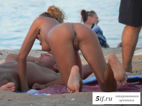 Классные гениталии пляжной красотки