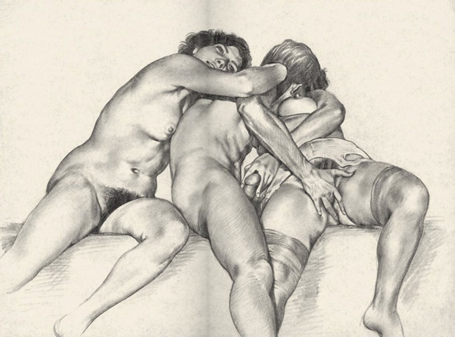 Красивый анал с двумя девками