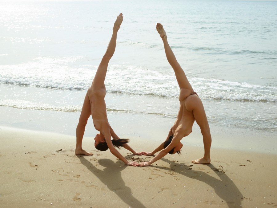 Сёстры Осиновские Альбина и Анжела