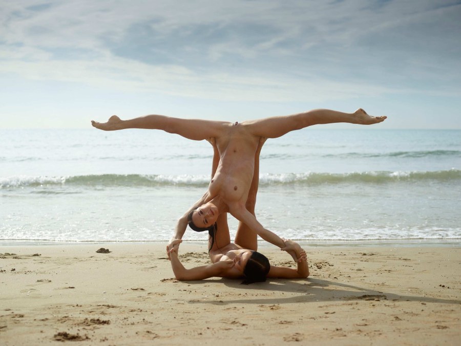 Julietta Magdalena (Альбина и Анжела Осиновские) ass