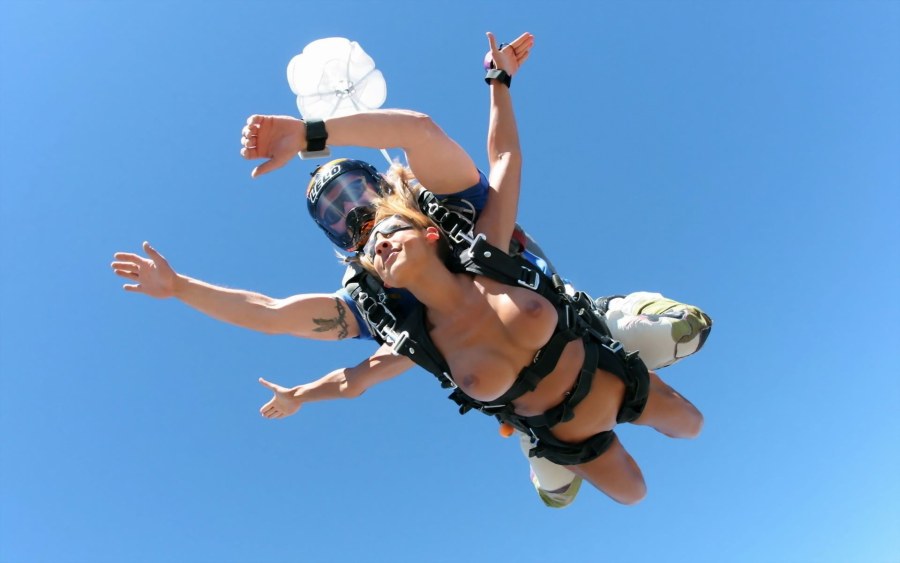 Парашютный спорт ню