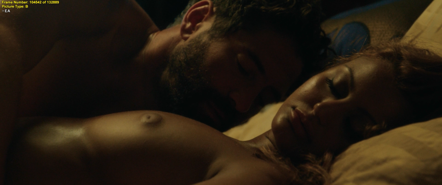 Моё прекрасное лето с Софи эротические моменты