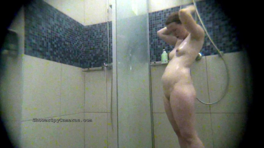 Скрытые камеры в женской душевой