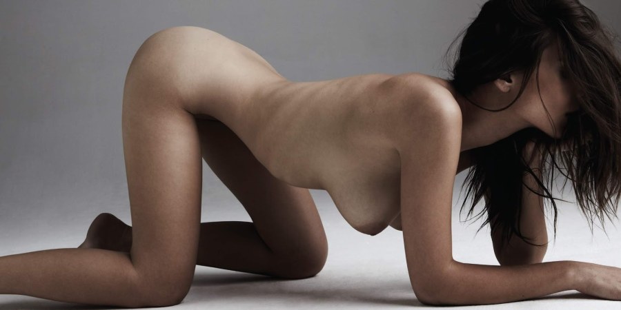 Эмили Ратажковски голая