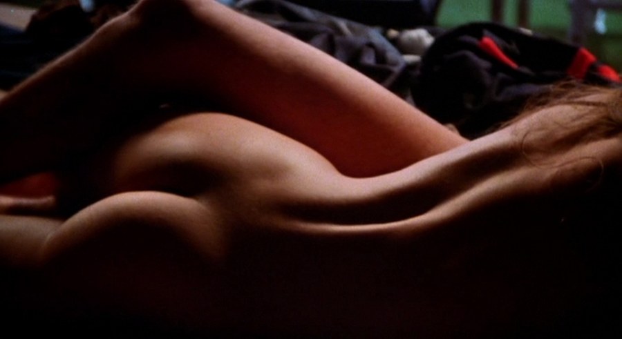 Без слов Орнелла Мути 1977 голая