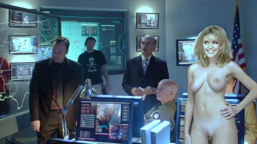 Линда Карделлини Велма Динкли голая