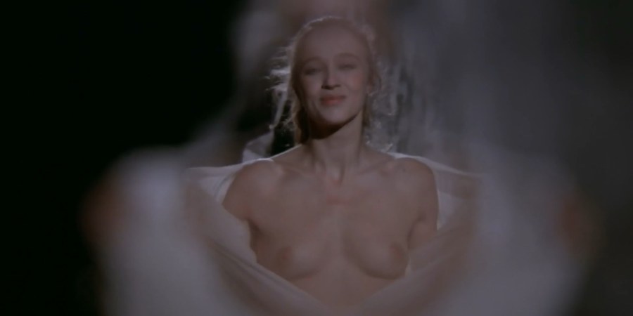 Элеонора Джорджи в эротических сценах