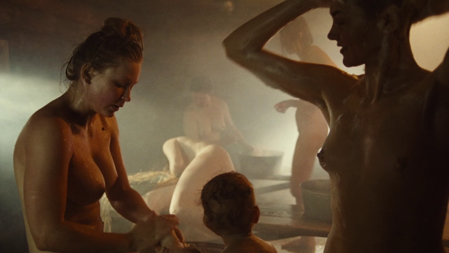 Юлия Пересильд голая в фильме