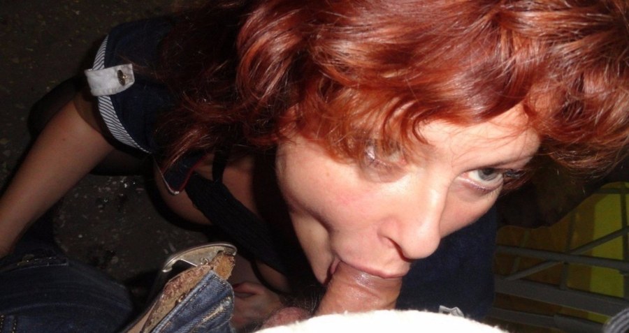 Девушку выебали в подъезде