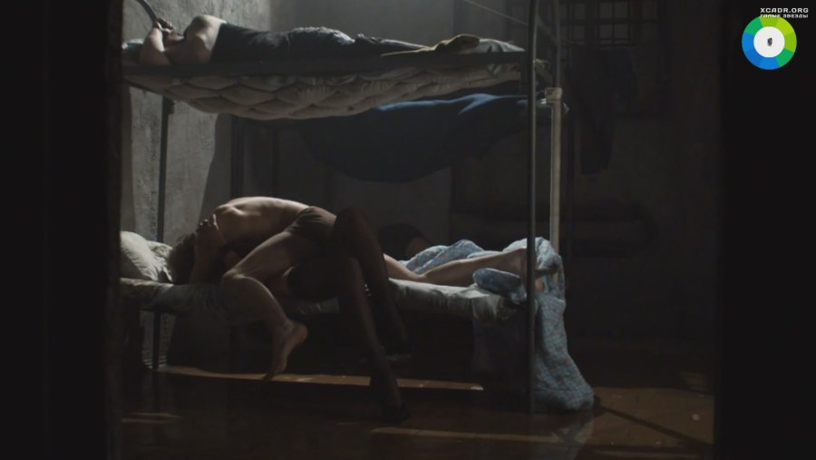 Сзади брюнетку домашка