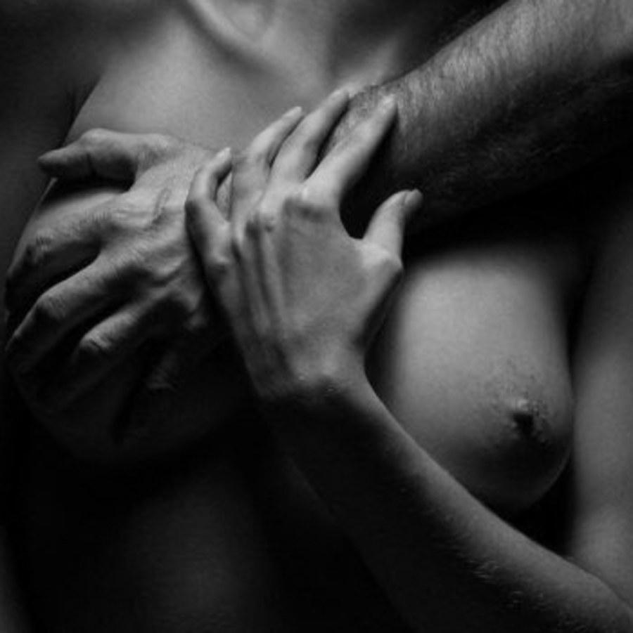 Эротичные прикосновения