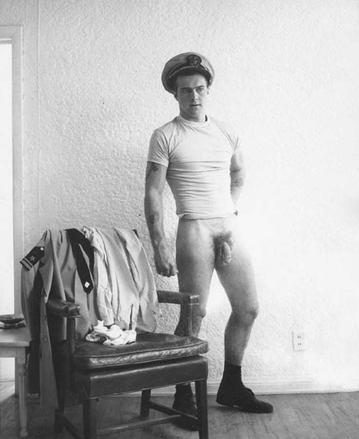 Старые порнографические снимки