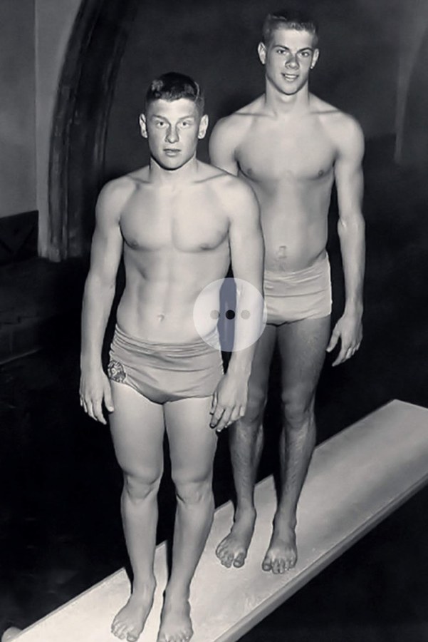 Голые парни юноши ретро