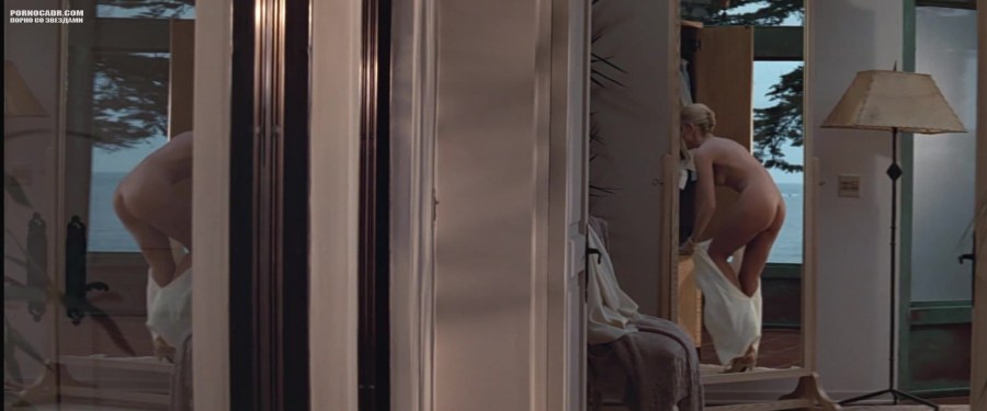 Шэрон Стоун сиськи основной инстинкт 2