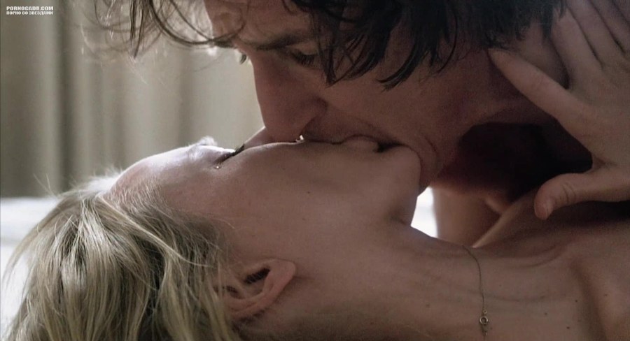 Наоми Уоттс постельные сцены