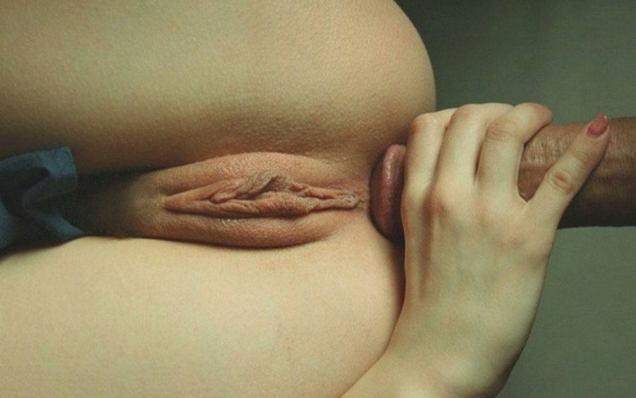 Девушка кончает сквиртом