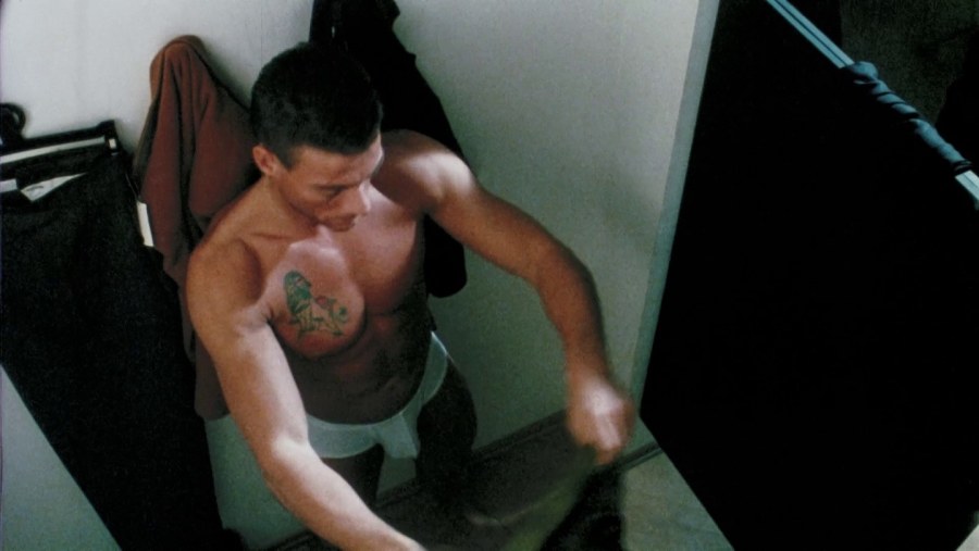 Жан Клод Ван Дамм постельные сцены