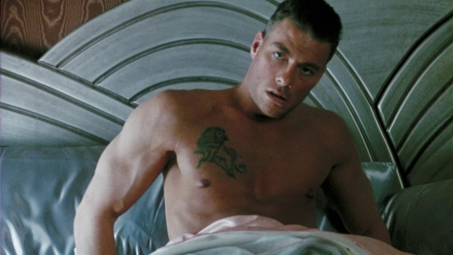 Жан-Клод Ван Дамм голый