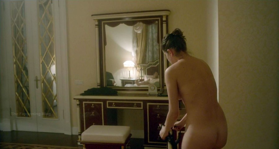 Чиповская топлесс