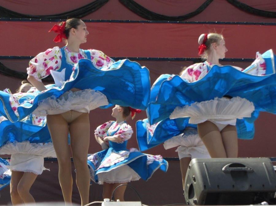 Трусики в народных танцах