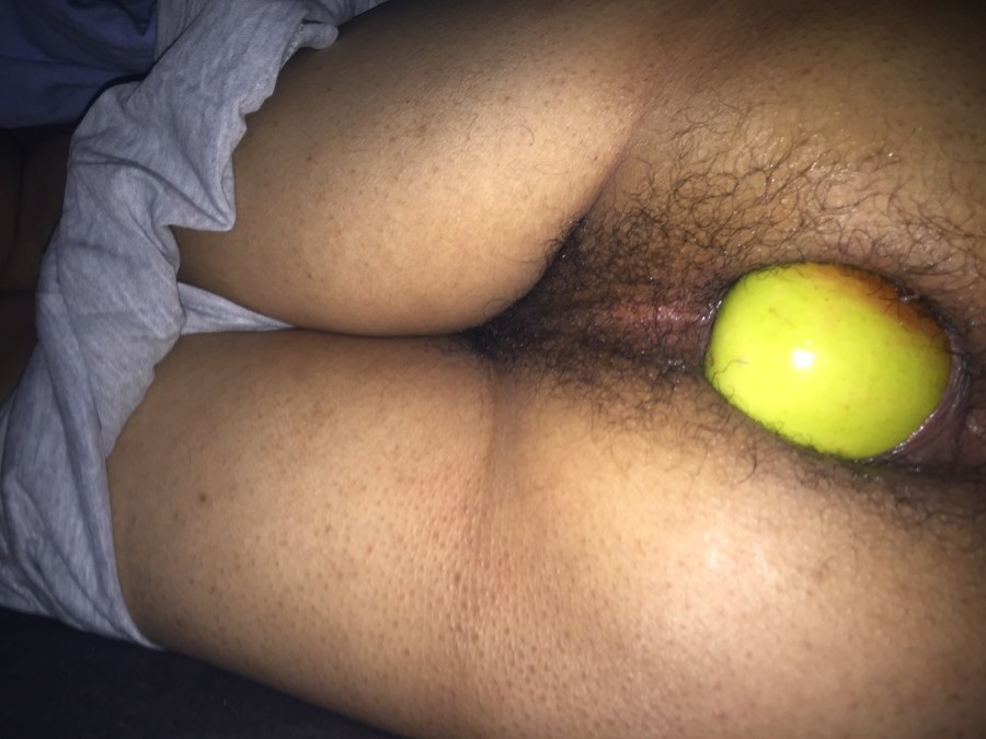 Гигантские овощи в анусе