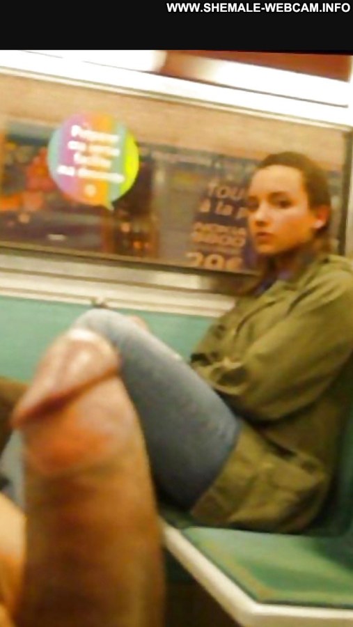 Дрочка в общественных местах