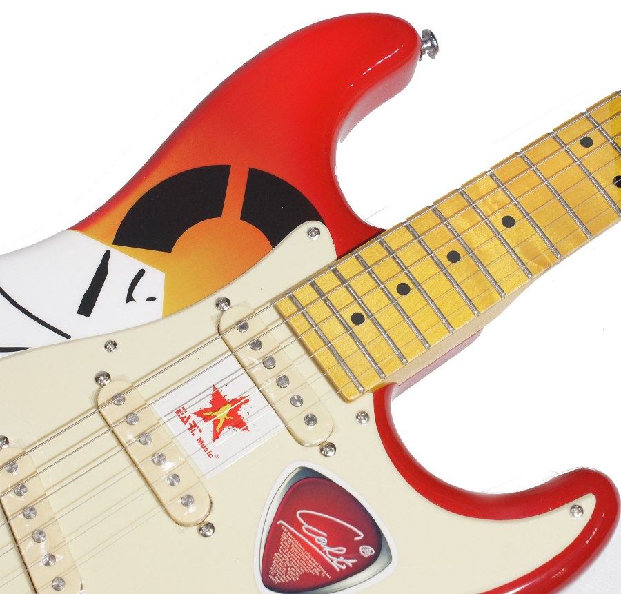 Электрогитара стратокастер