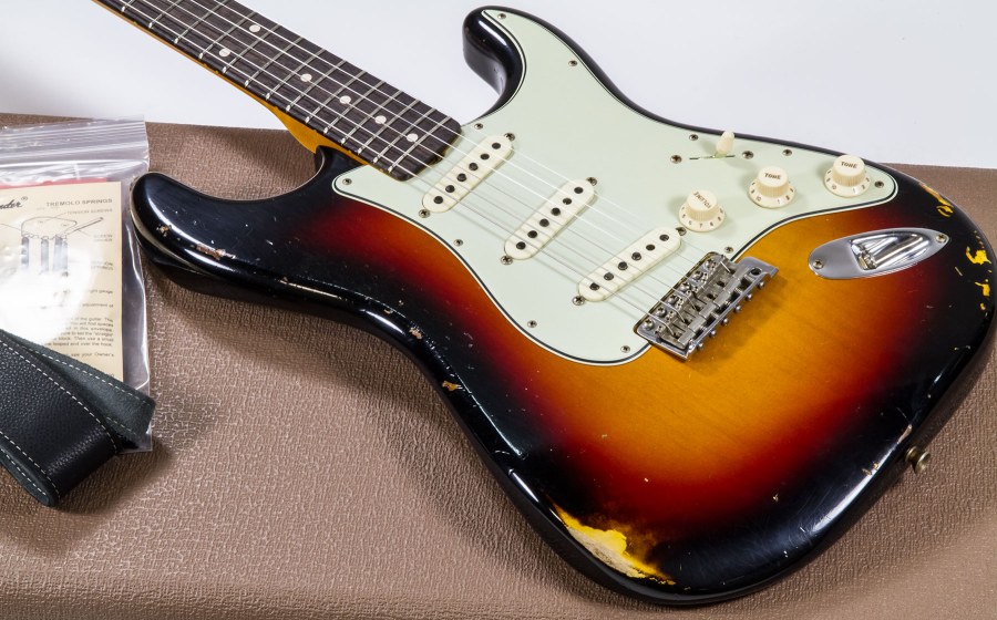 Электрогитара Fender 1957 Relic Stratocaster