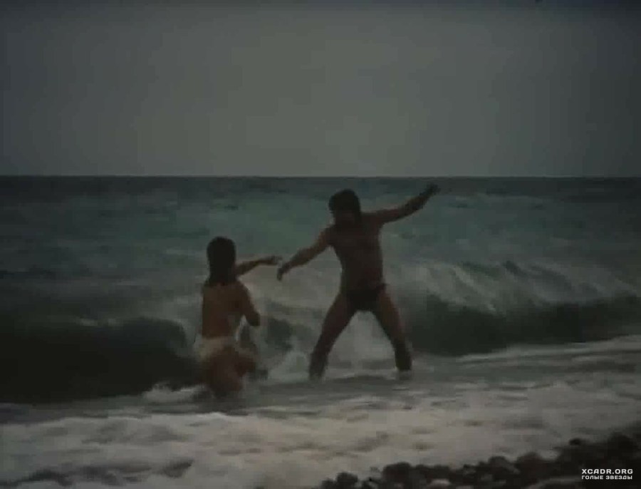 Галина Беляева в купальнике