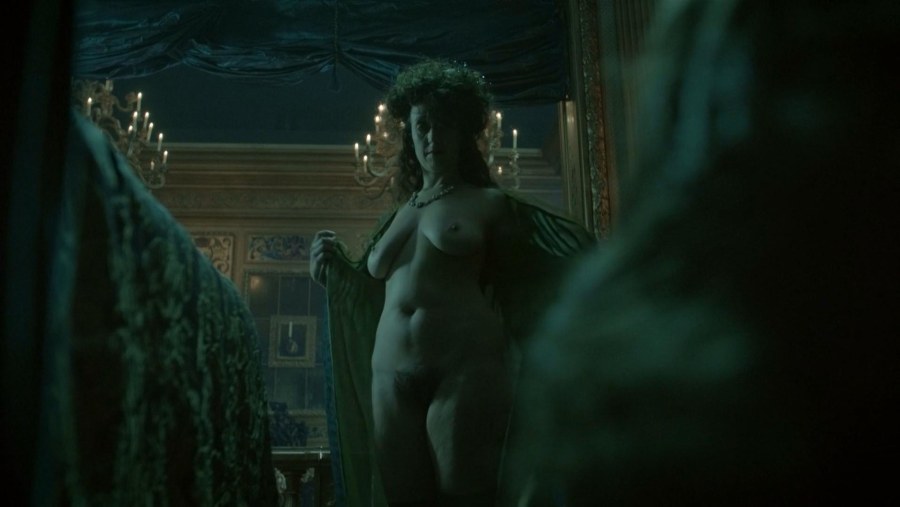 Худые волосатые на природе