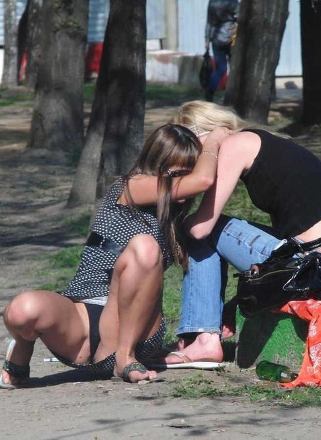 Подсмотрено на улице без трусиков