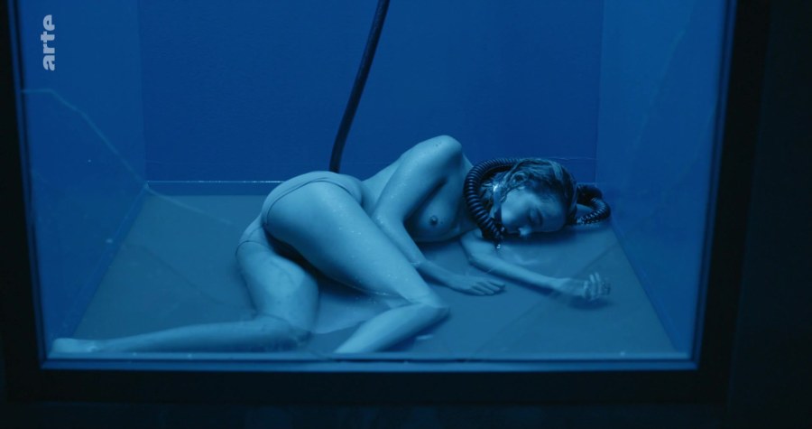 Мадам Клод фильм 2021 постельные сцены