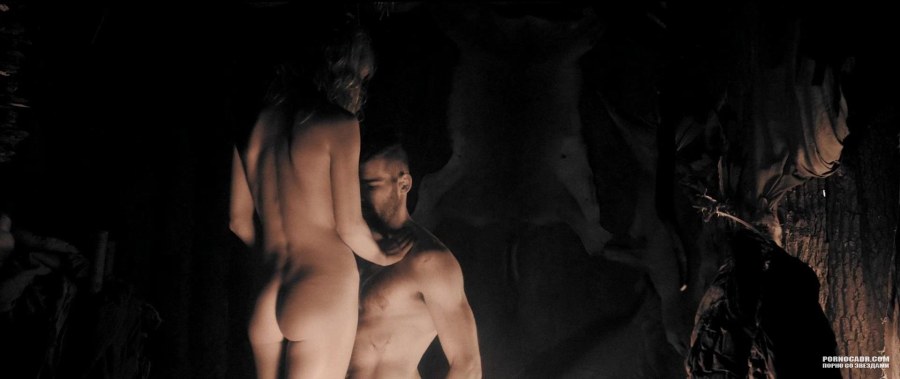 Аннабелль Уоллис постельные сцены