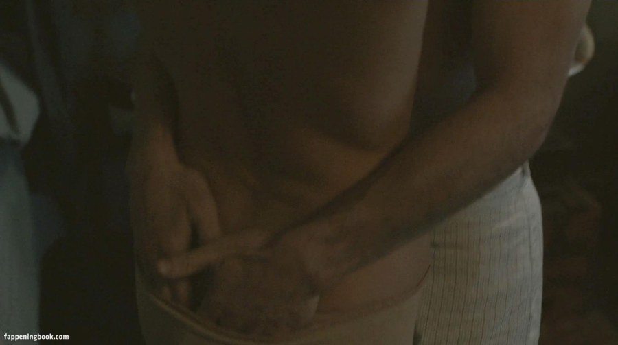 Аннабелль Уоллис в Нижнем белье