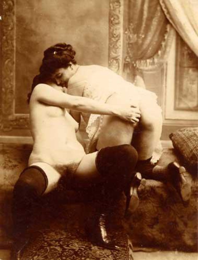 Старые эротические снимки