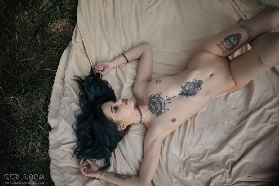 Foxxy Ксения ню тату -TS -Suicide