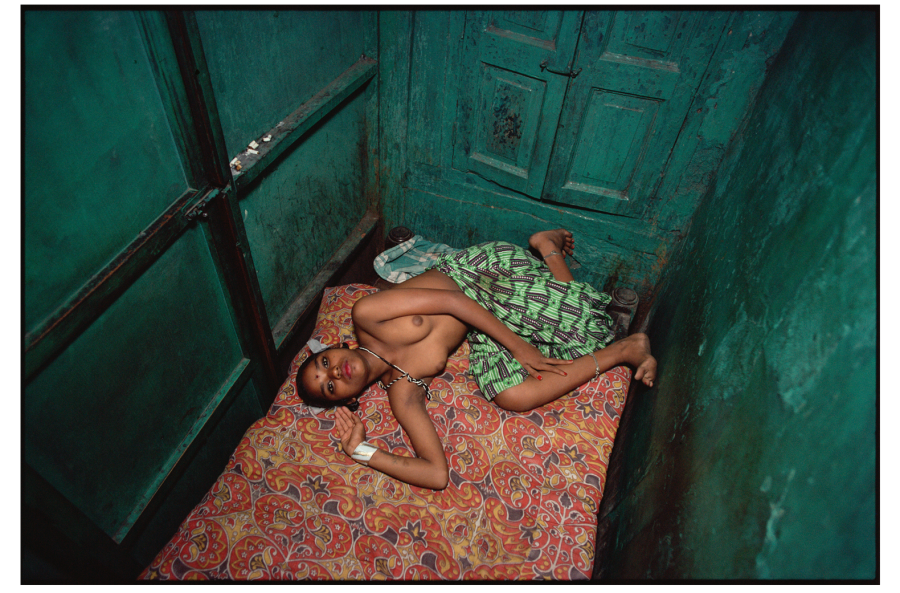 Порнография в публичном доме