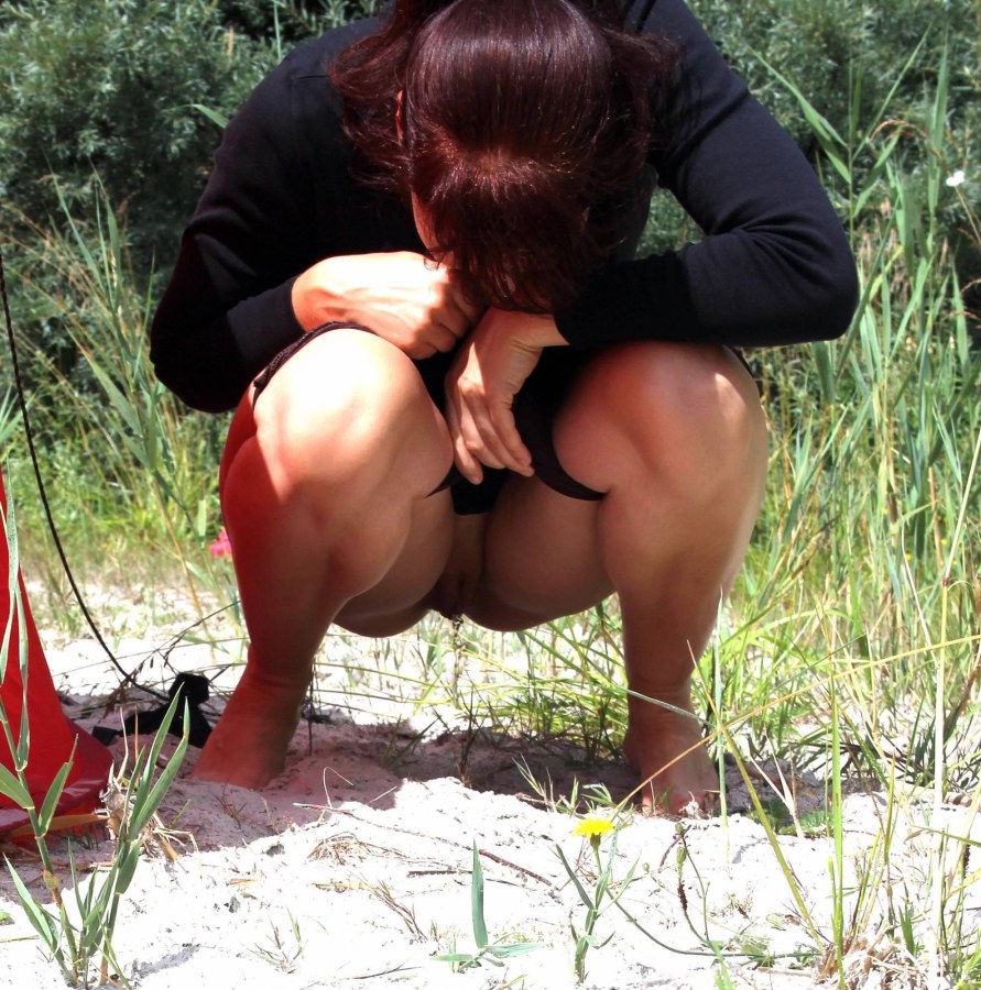 Эрекция на пляже подсмотренное