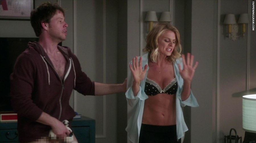 Кейси ЛАБОУ голая в кино