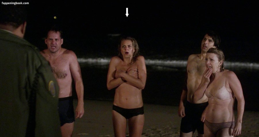 Eliza Coupe, Teri Andrez - Casual s01e07 (2015)