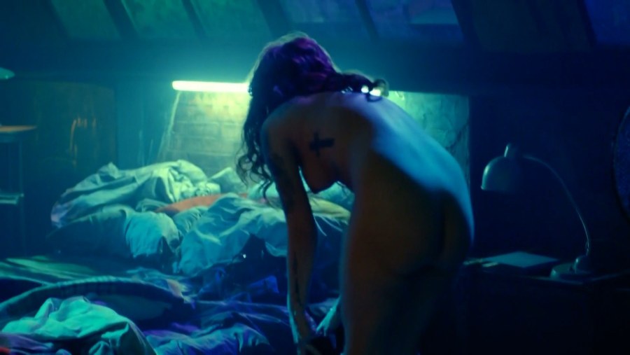 Любовь Аксенова Максим