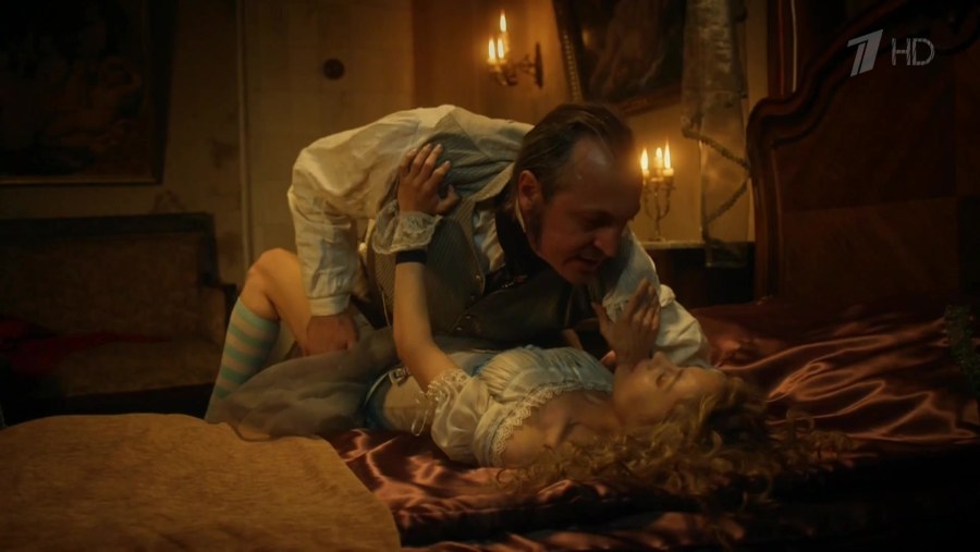 Таня Бабенкова в купальнике