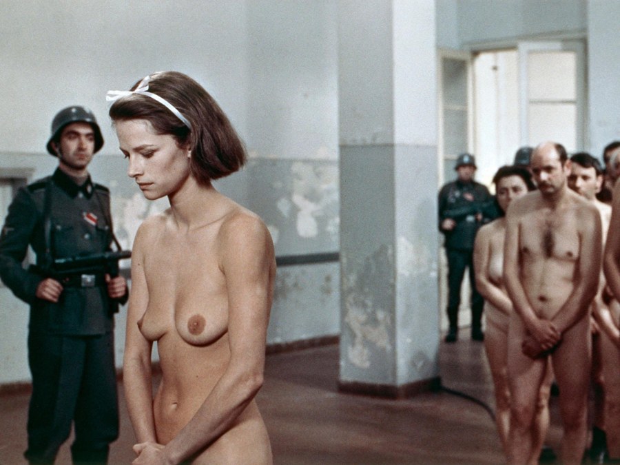 Ночной портье фильм 1974 голая