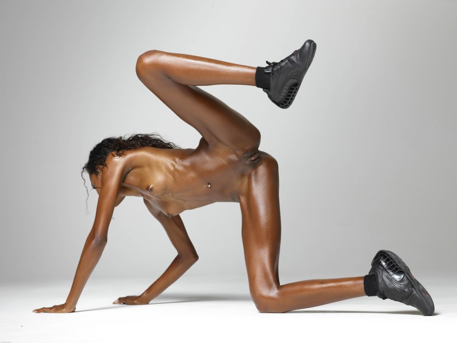 Худые мулатки стриптиз