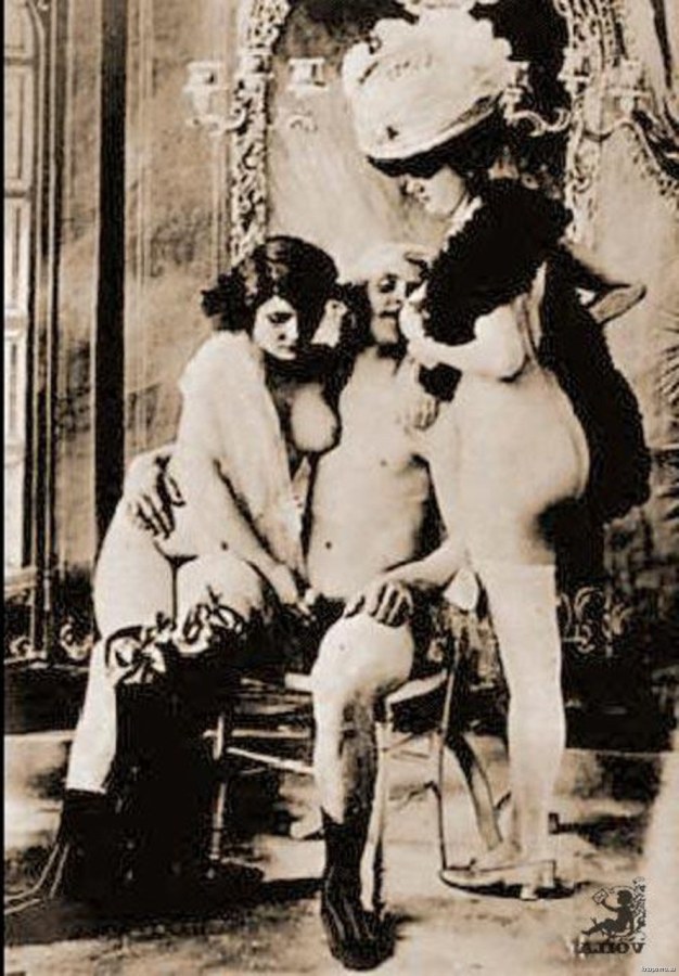 Старые порнографические снимки