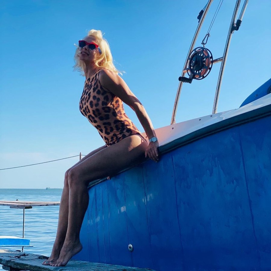 Алена Свиридова 2021 в купальнике