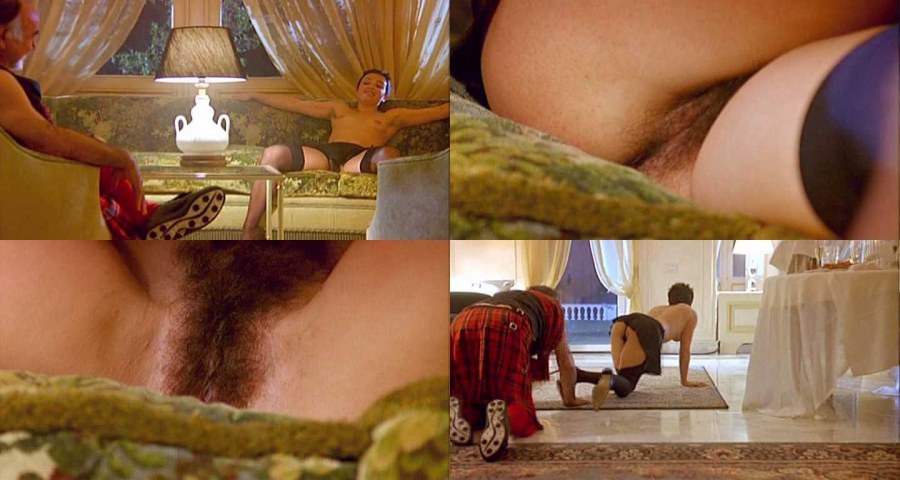 Голая Каролин Дюсе в фильме "романс х", 1999 гиф