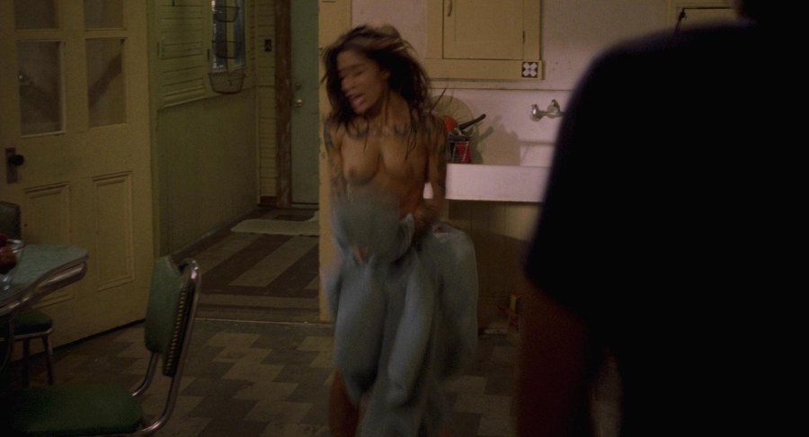 Сара шахи эротические сцены